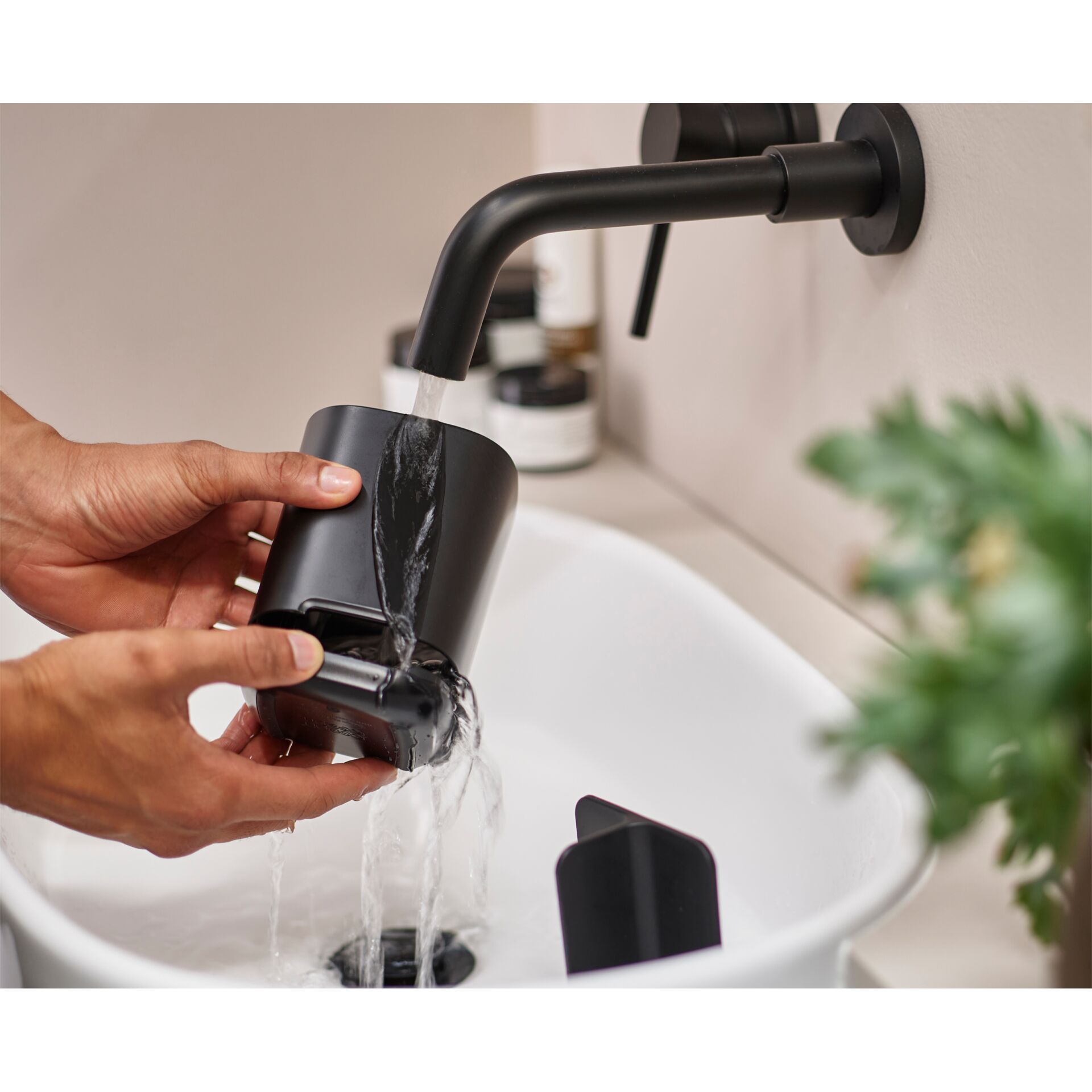 Sinken, Waschbeckenhahn