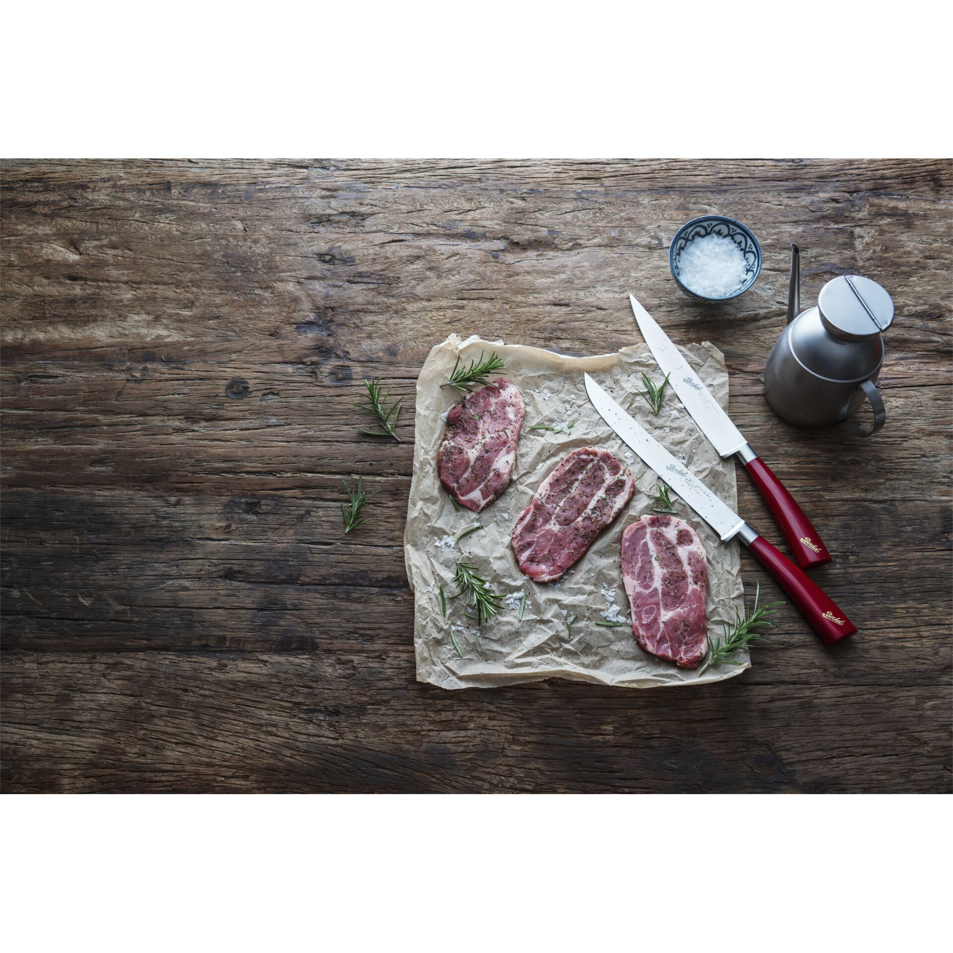Steaks, Rindfleisch, Rindsteaks, Kräuter, Schneidwerkzeug