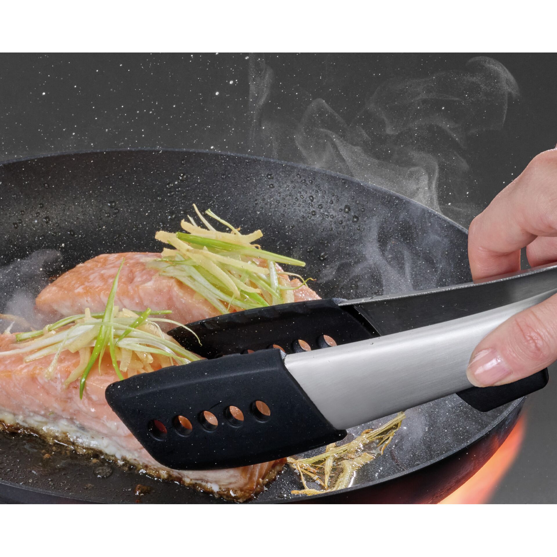 Utensil für die Küche, Zangen, Kochpfanne, Kochgeschirr