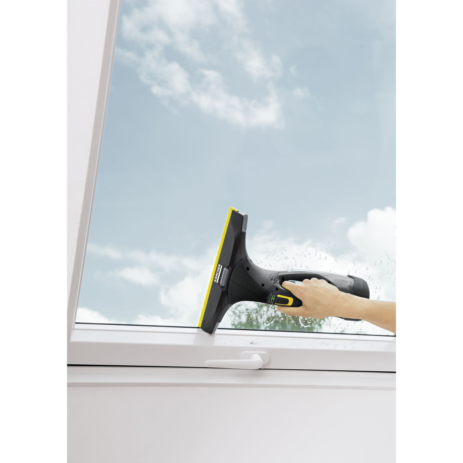 Drinnen, Innenarchitektur, Fön, Elektrisches Gerät, Fenster