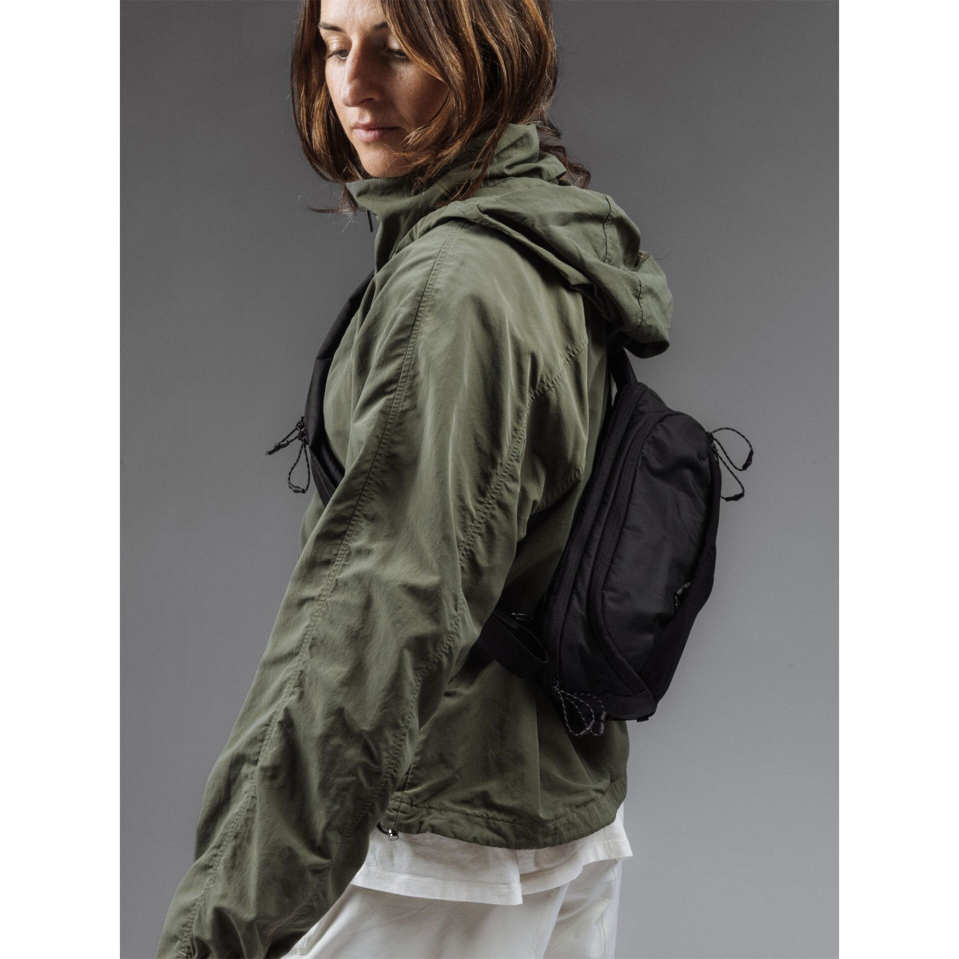 Jacke, Kapuzenjacke, Olivgrün, Rucksack, Outdoorbekleidung