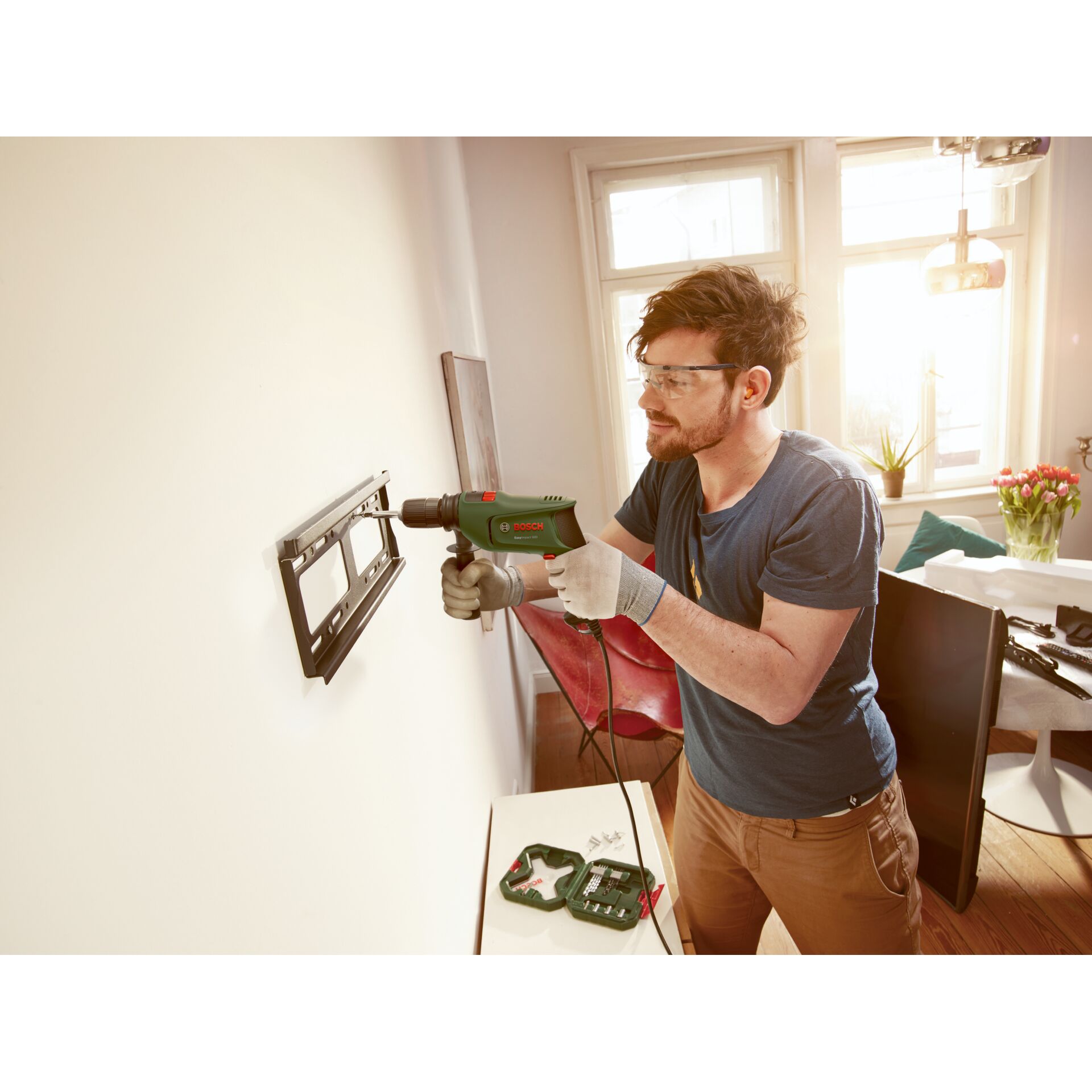 Drinnen, Innenarchitektur, Gerät, Elektrische Bohrmaschine, Werkzeug