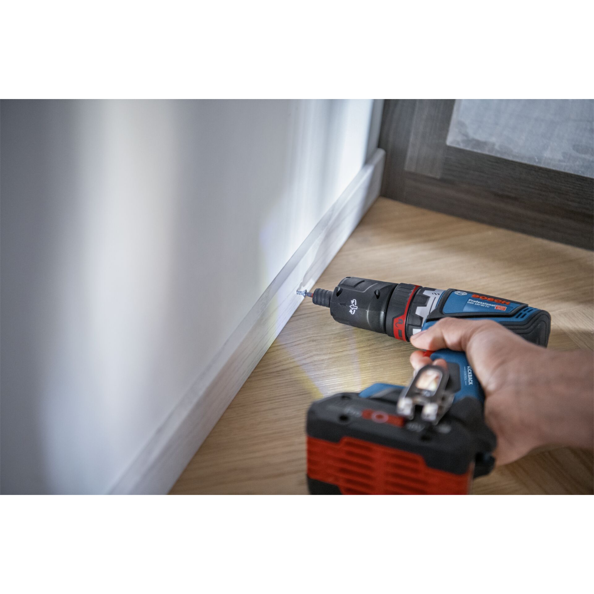 Drinnen, Innenarchitektur, Gerät, Elektrische Bohrmaschine, Werkzeug