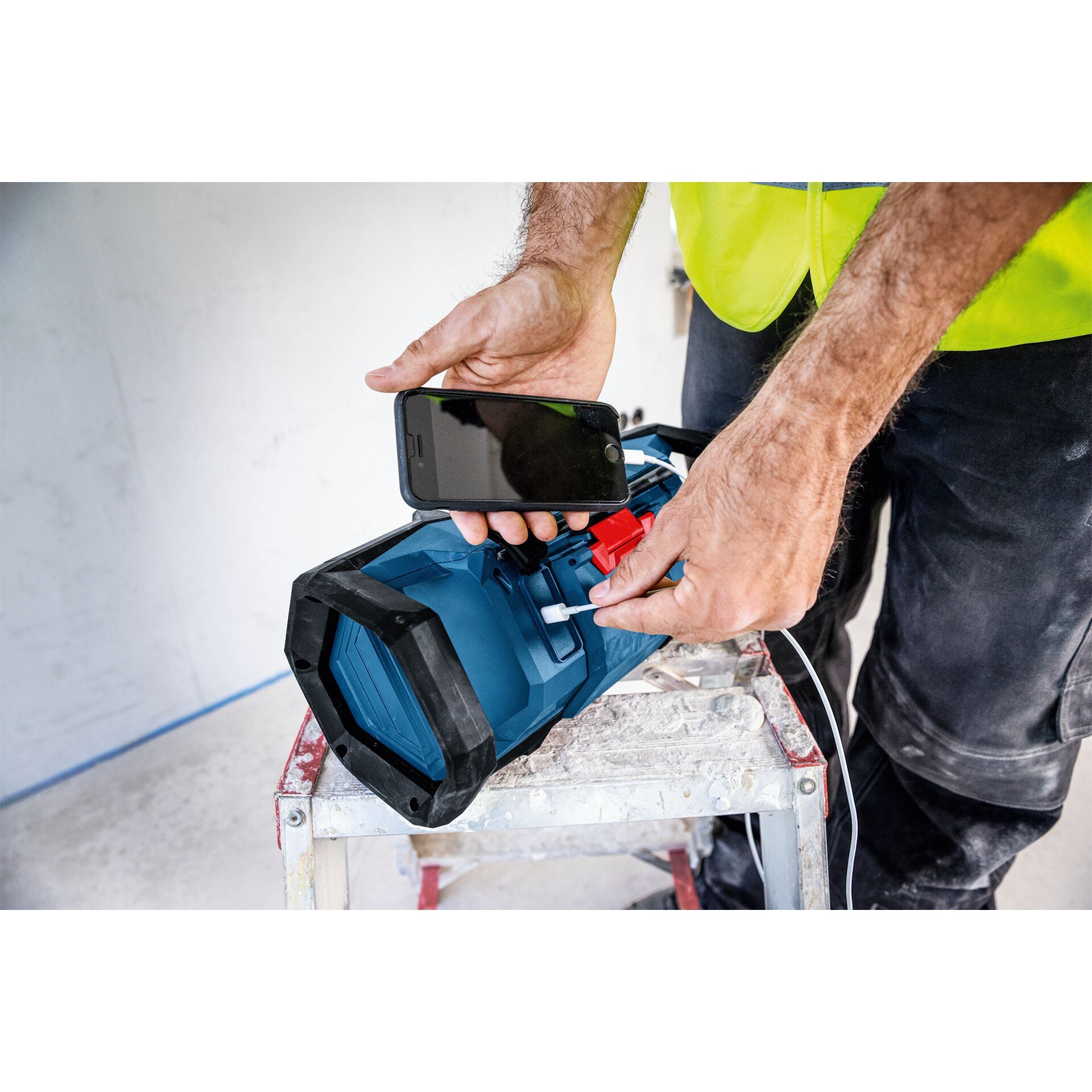 construction, kabellos, werkzeug, telefonhalterung, bluetooth?