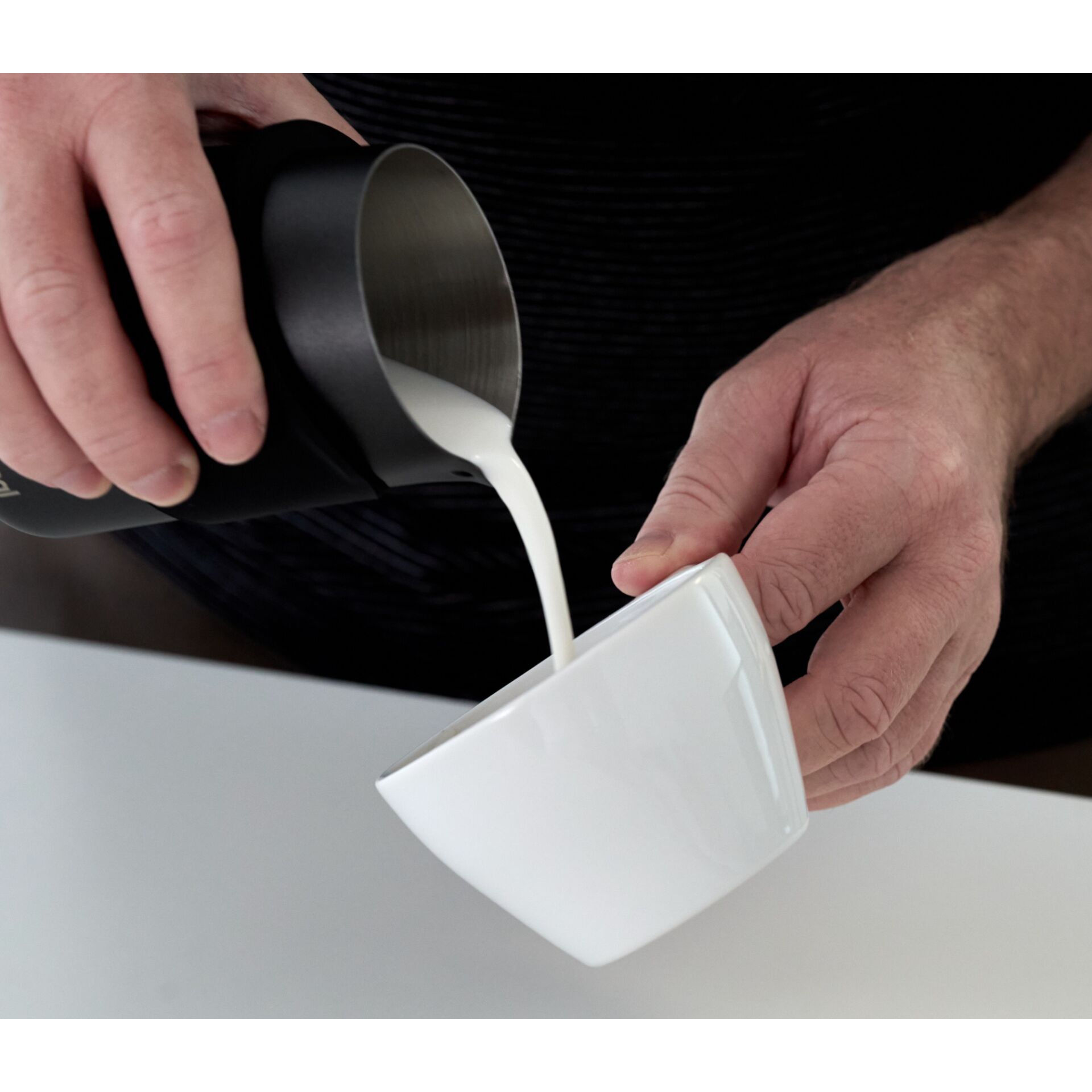 Milch, Becher, Küchenzubehör, Ausgießen, Kaffeebecher