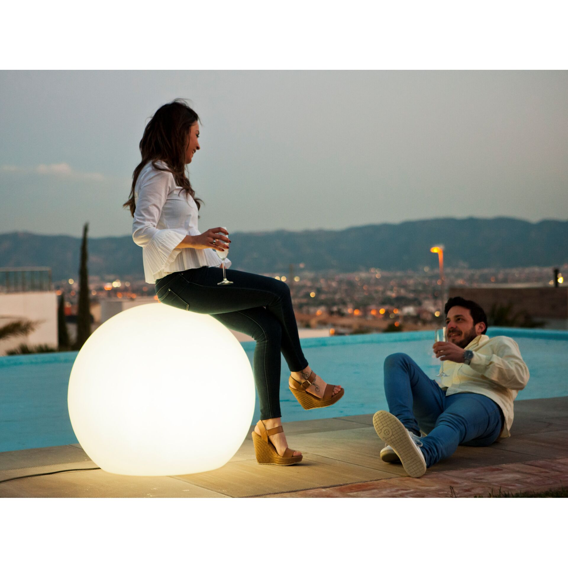 Hosen, Schuh, Fotografie, Sitzen, Hoher Absatz