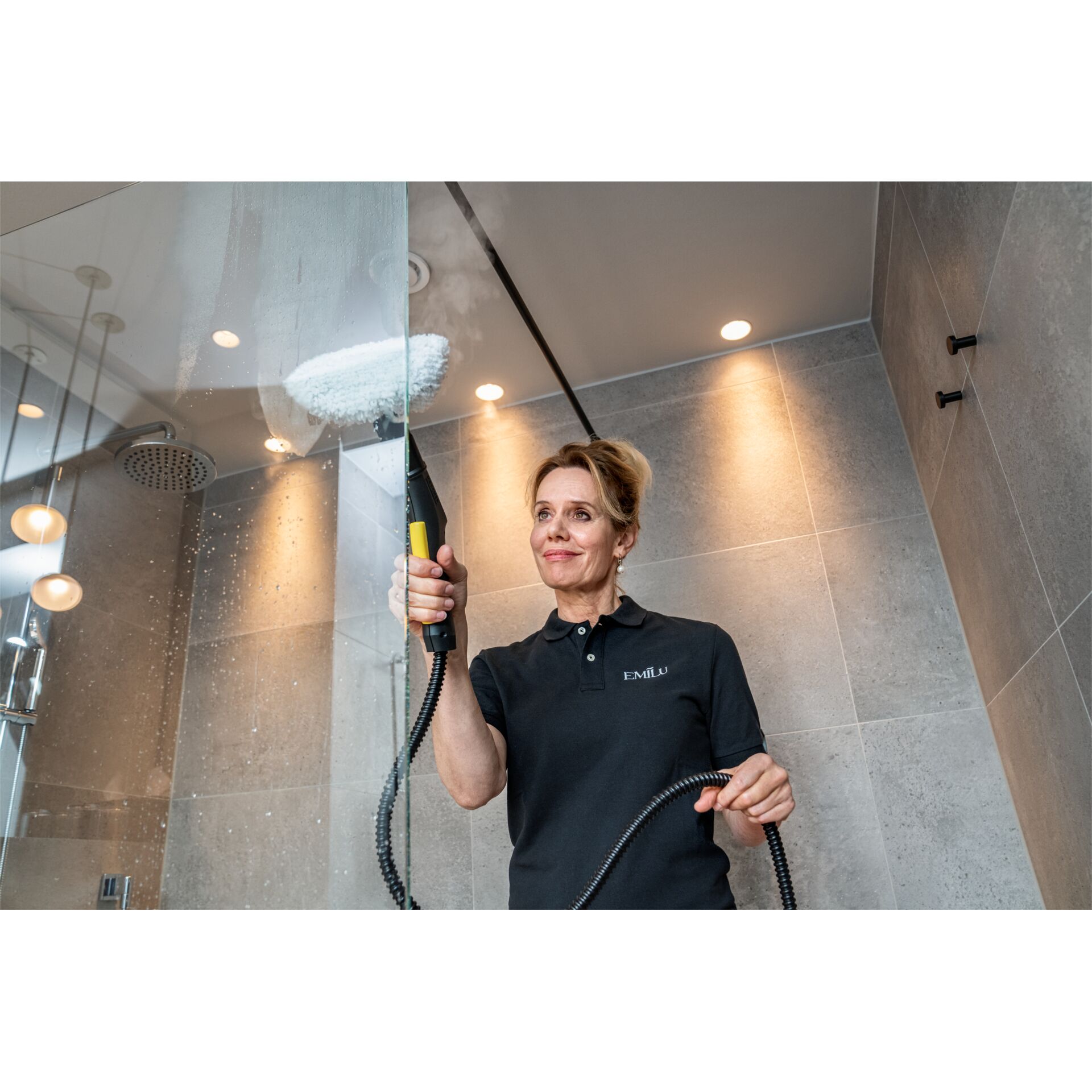 Drinnen, Innenarchitektur, Erwachsene, Person, Frau