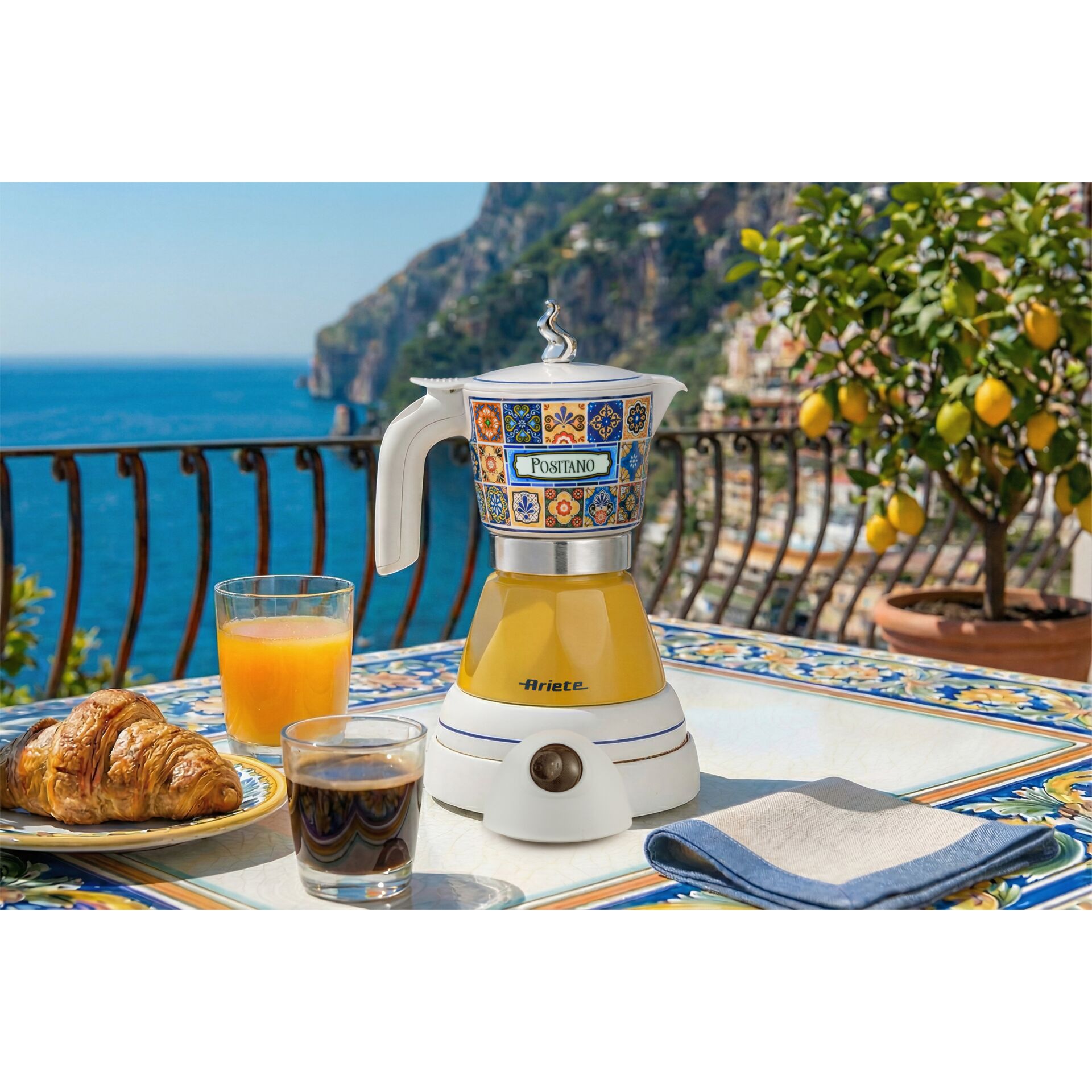 Kaffeemaschine, Espresso, Küchentisch, Orangensaft, Kaffeegetränk