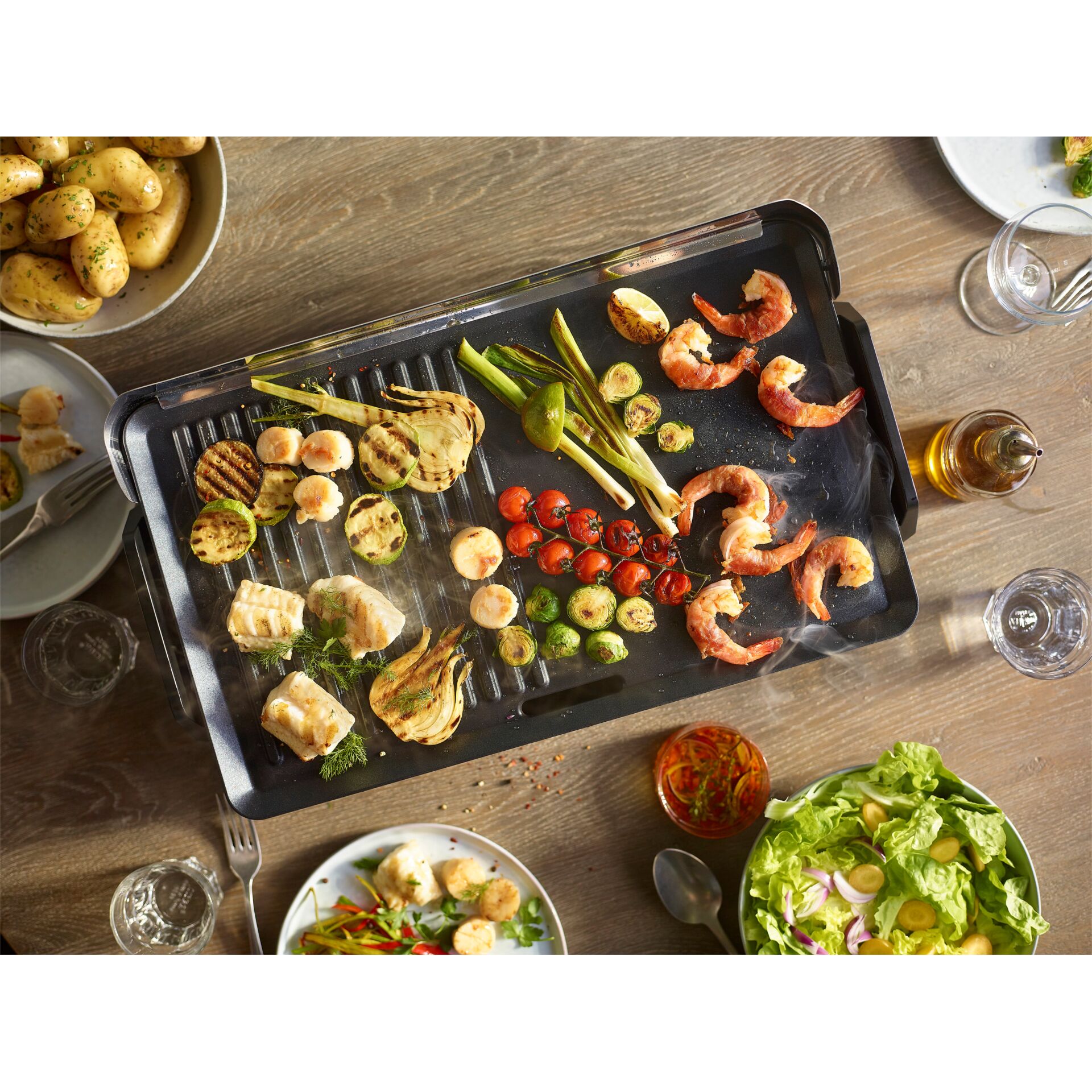 Grillpfanne, Gemüse, Shrimps, Hähnchen, Salat