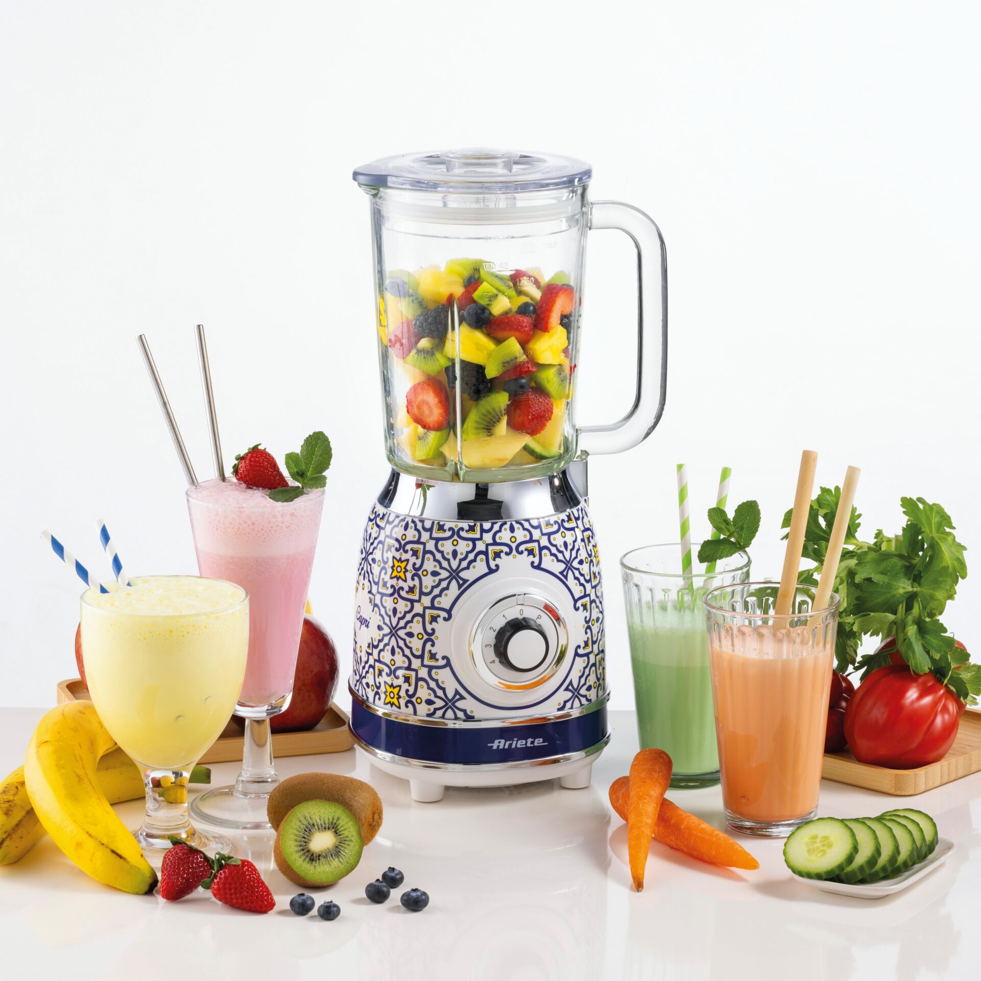 mixer?, kitchen blender, frucht smoothies, küchenmaschine, obststücke