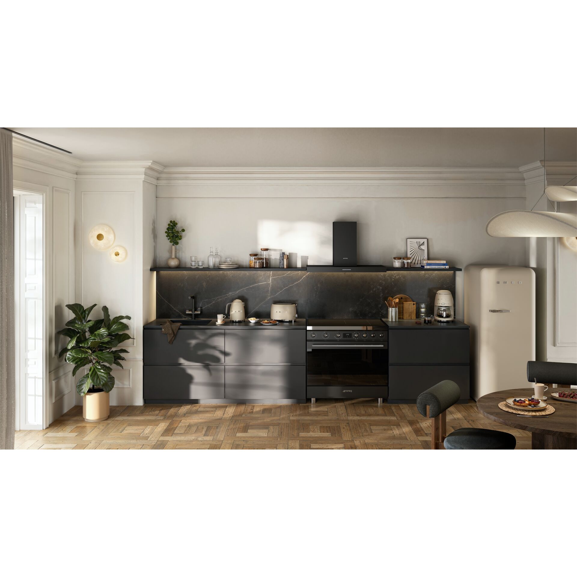kitchen, Küchenschränke, Geräte, schwarze Arbeitsplatte, Kühlschrank